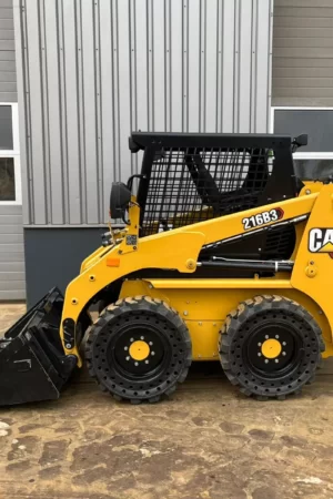 CATERPILLAR 216B3 Loader